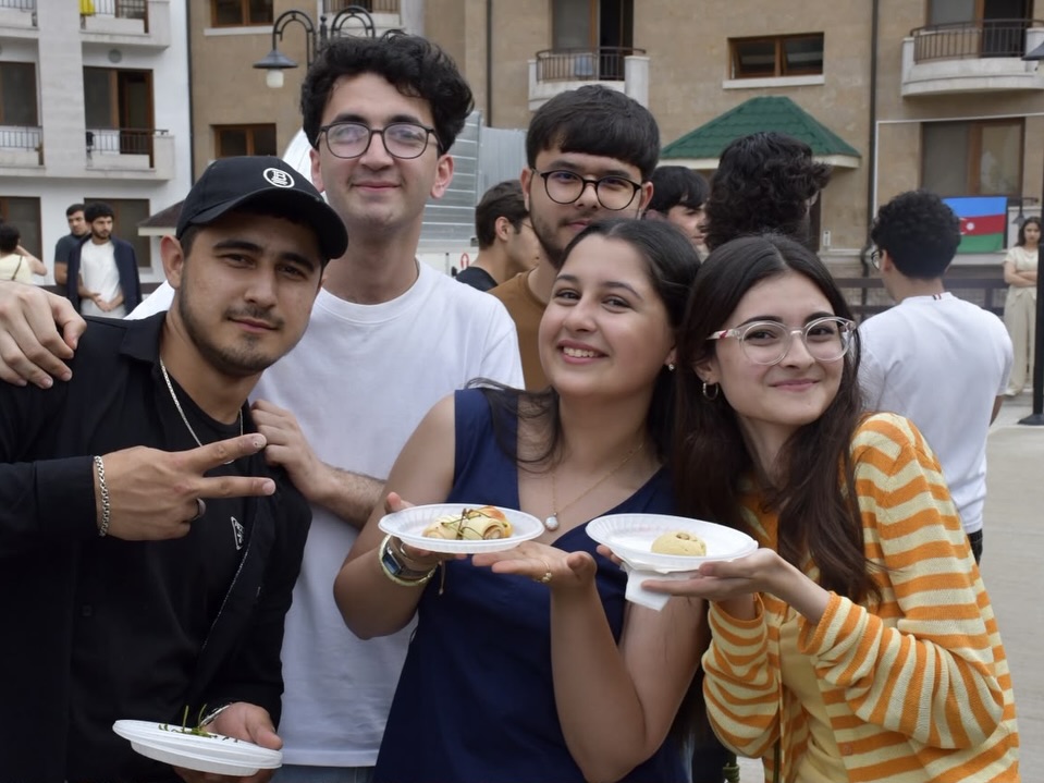 "Tələbə Həyatının Ritmi" festivalı ilə tədris ilinə rəngarəng yekun vuruldu